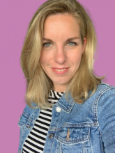 Yvette-roze